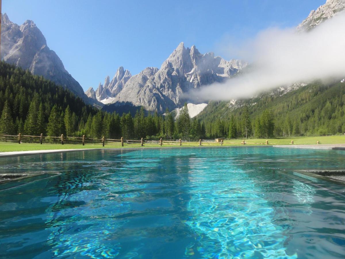 Hotel Dolomitenhof & Chalet Alte Post Sexten Eksteriør billede