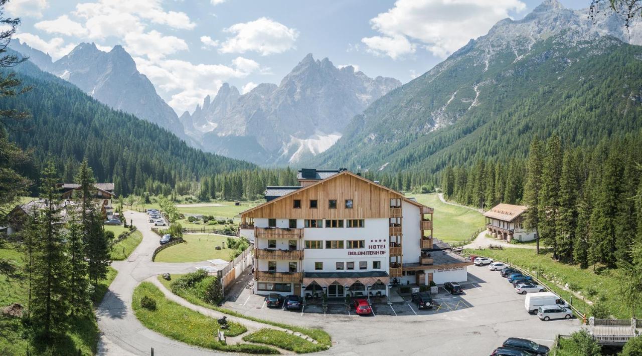 Hotel Dolomitenhof & Chalet Alte Post Sexten Eksteriør billede