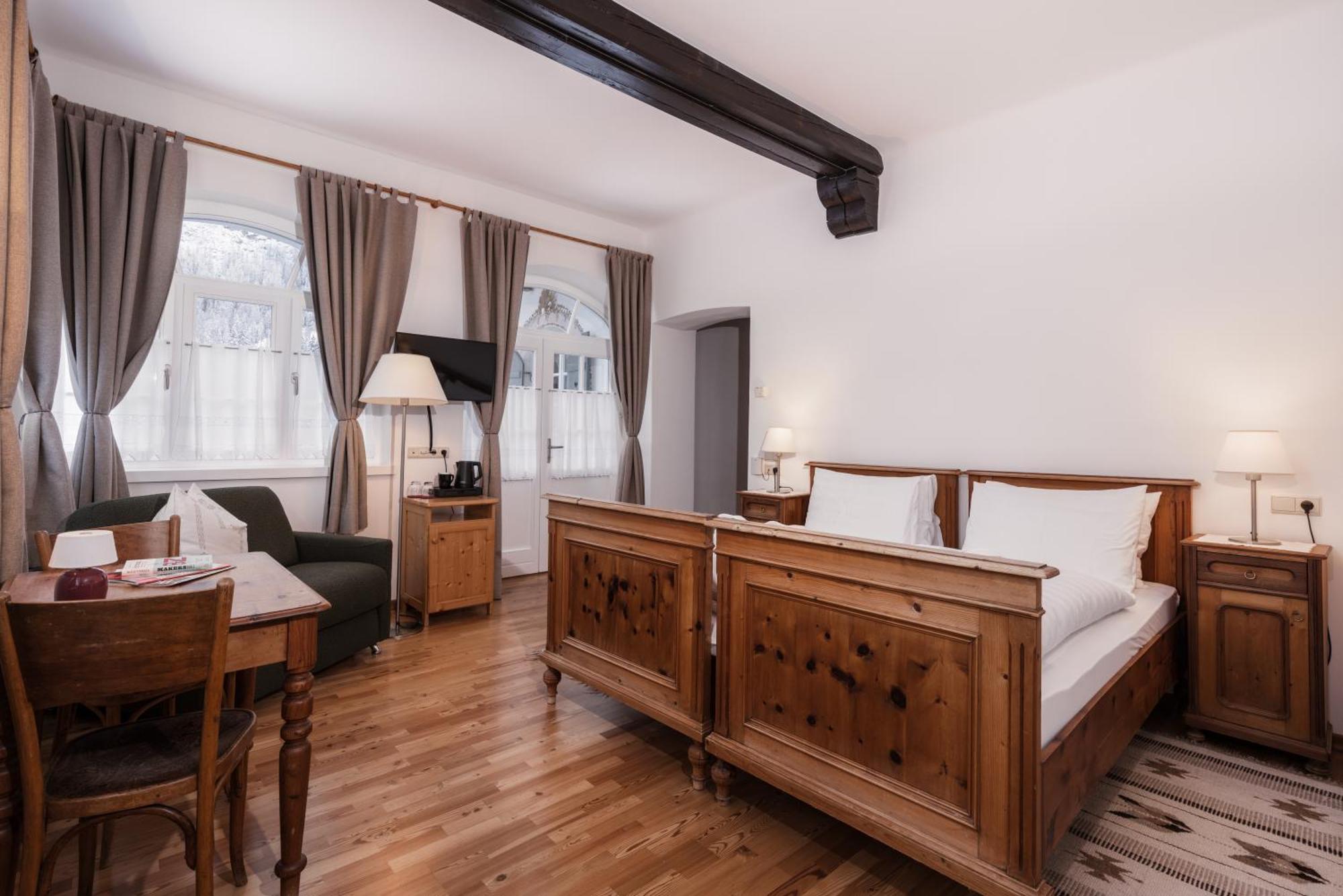 Hotel Dolomitenhof & Chalet Alte Post Sexten Eksteriør billede