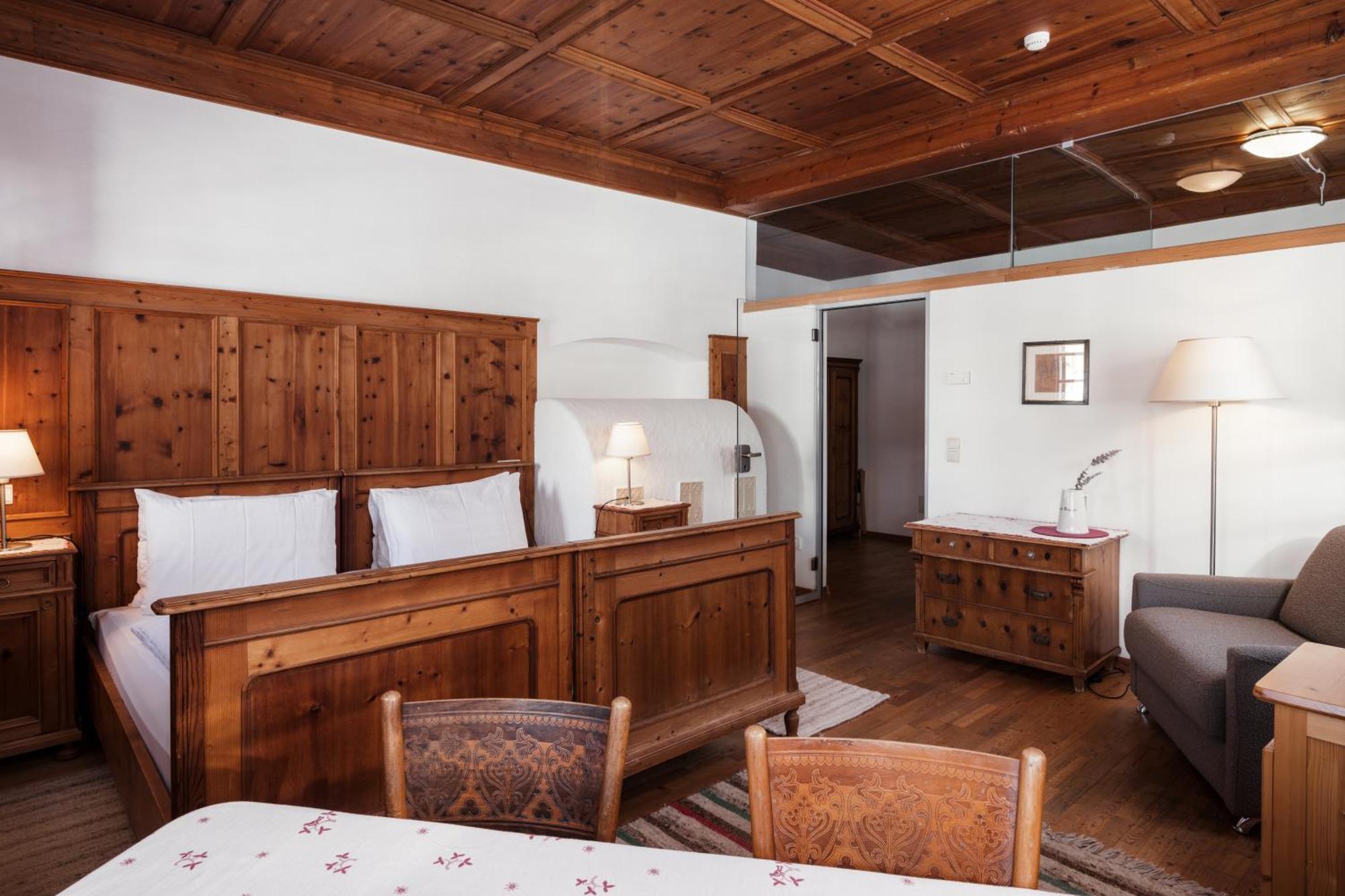 Hotel Dolomitenhof & Chalet Alte Post Sexten Eksteriør billede