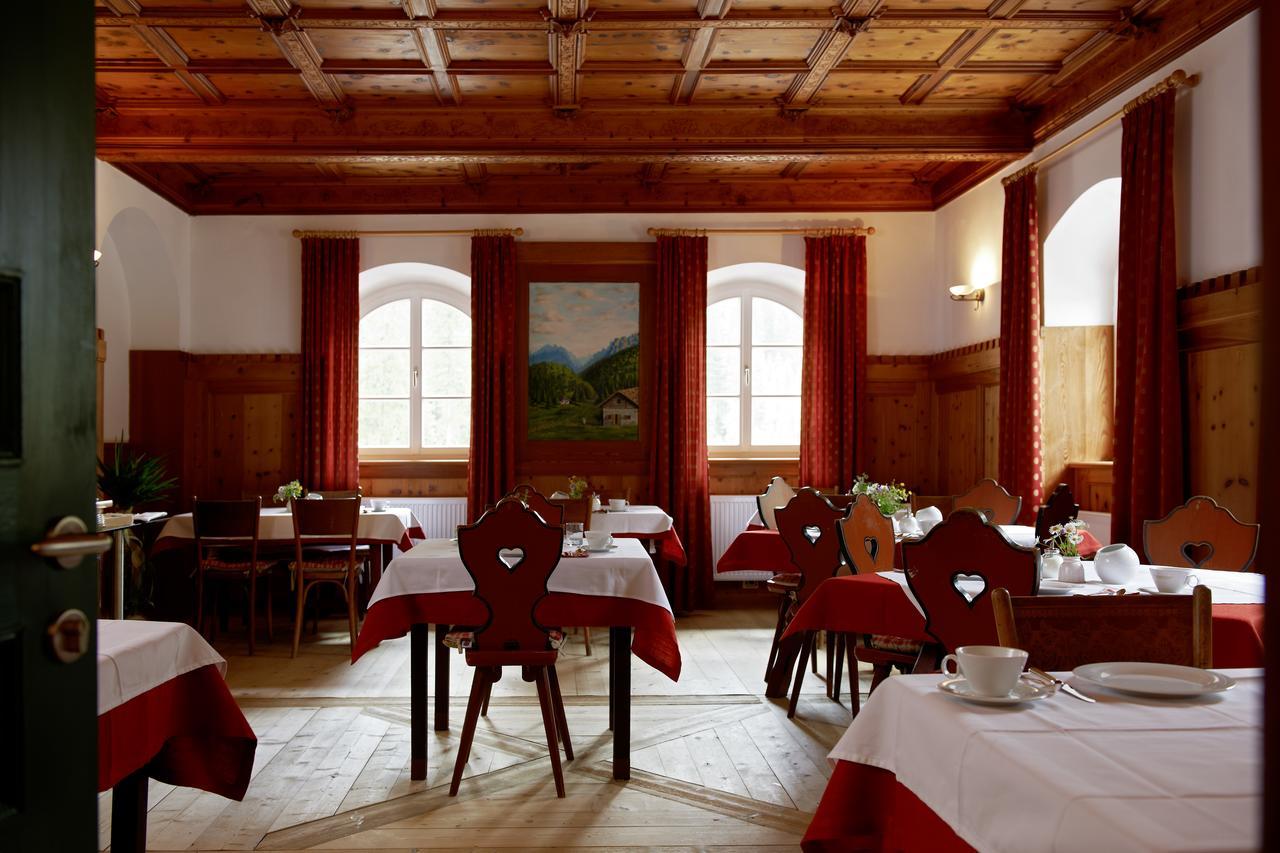 Hotel Dolomitenhof & Chalet Alte Post Sexten Eksteriør billede